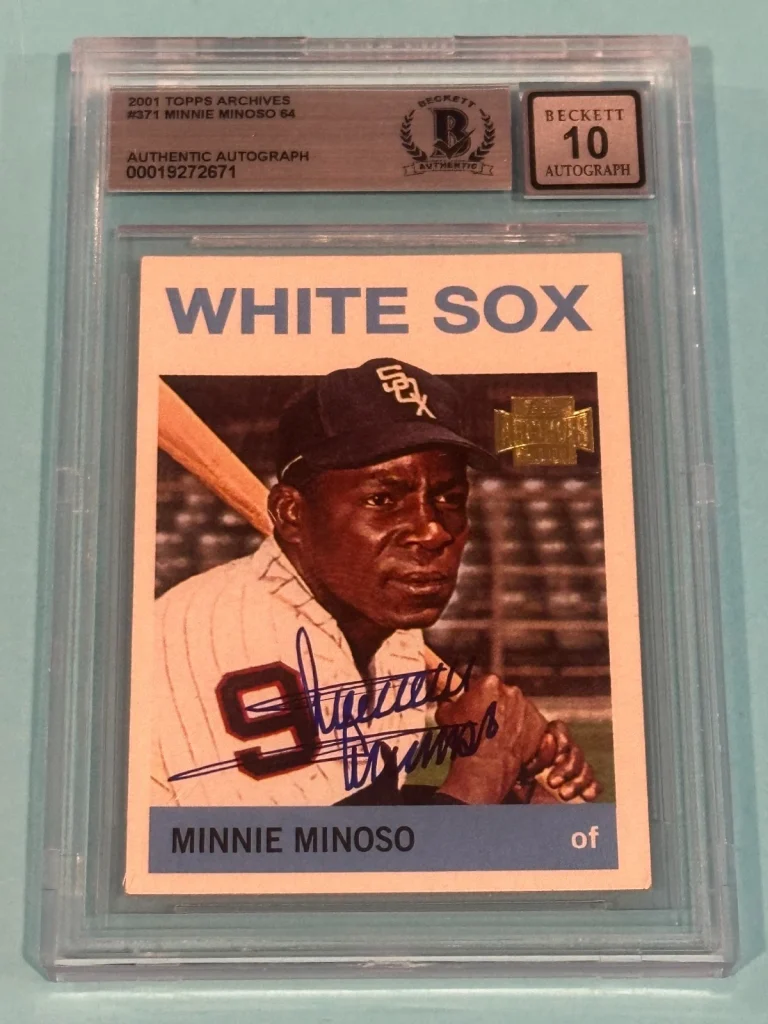 MINNIE MINOSO Signed 2001 TOPPS ARCHIVES Card #371 Beckett (BAS) AUTO 10