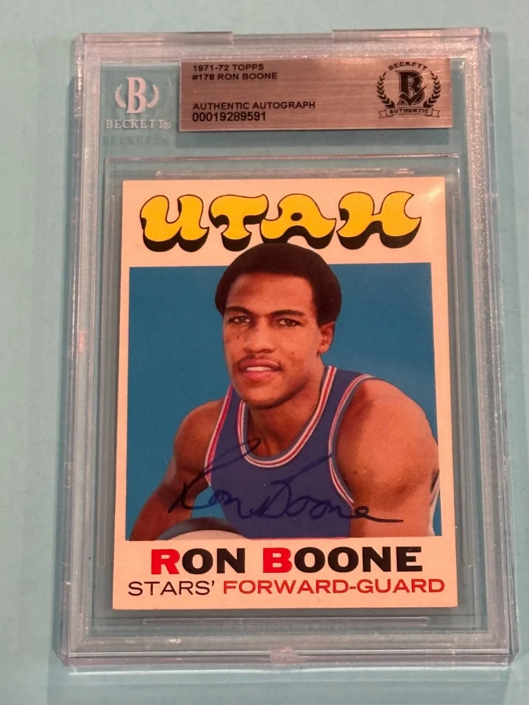 RON BOONE Signed 1971-72 TOPPS Card #178 Beckett (BAS)