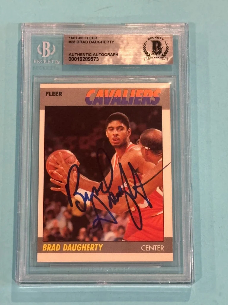 BRAD DAUGHERTY Signed 1987-88 FLEER ROOKIE Card #25 Beckett (BAS) RC