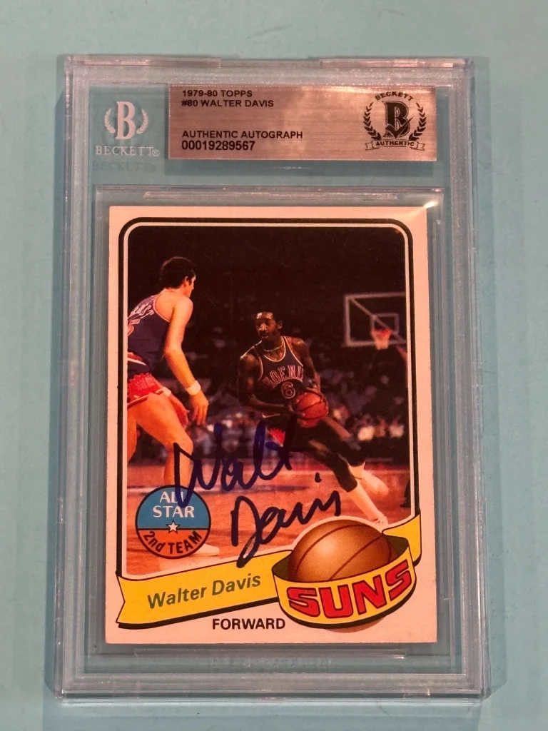 WALTER DAVIS Signed 1979-80 TOPPS Card #80 Beckett (BAS)