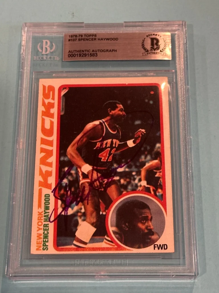 SPENCER HAYWOOD Signed 1978-79 TOPPS Card #107 Beckett (BAS)
