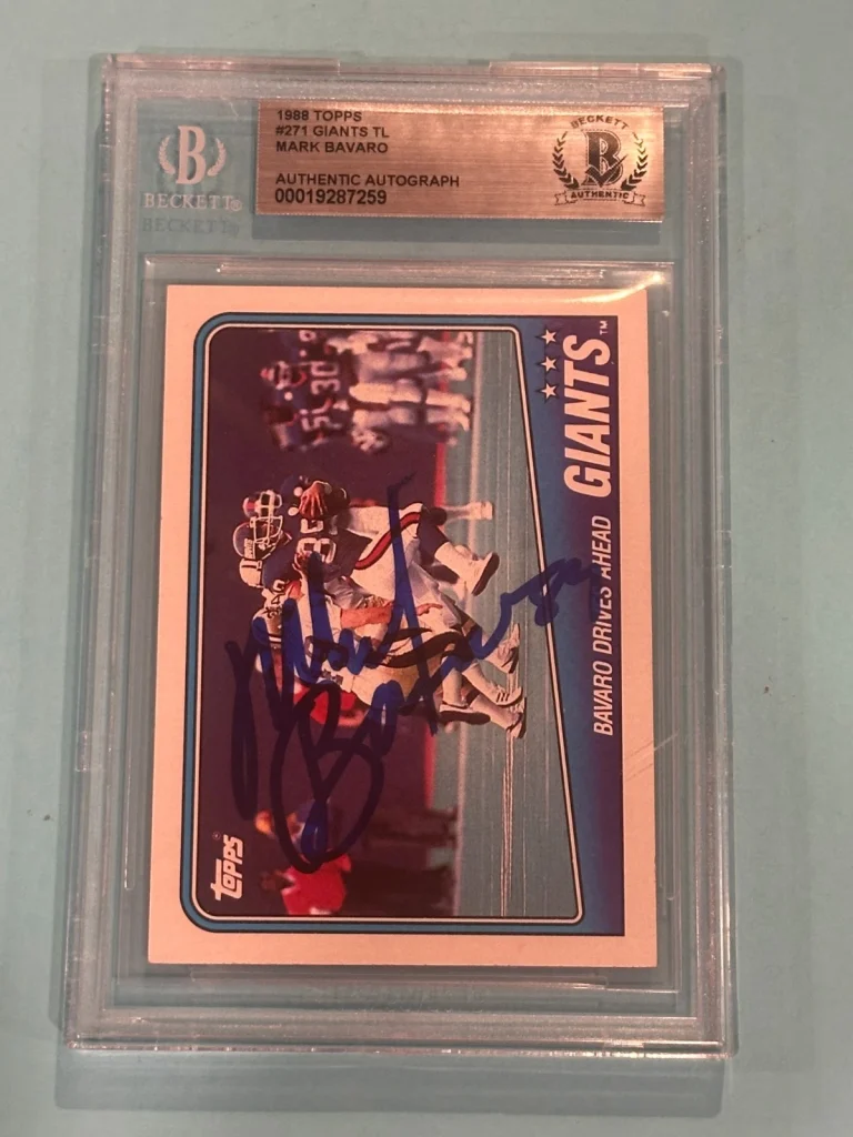 MARK BAVARO Signed 1988 TOPPS Card #271 Beckett BAS