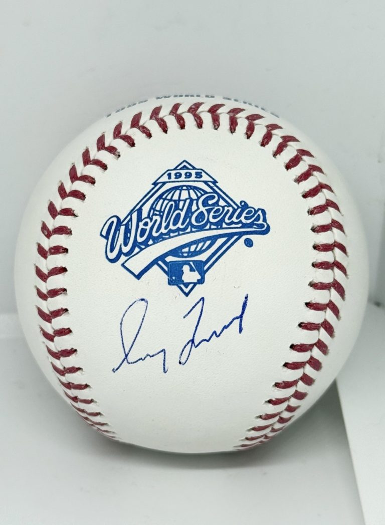 Greg Maddux Atlanta Braves signed 1995 World Series Baseball Beckett Witnessed