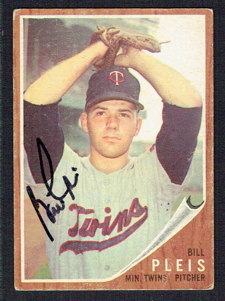 Bill Pleis #124 signed autograph auto 1962 Topps Baseball Trading Card