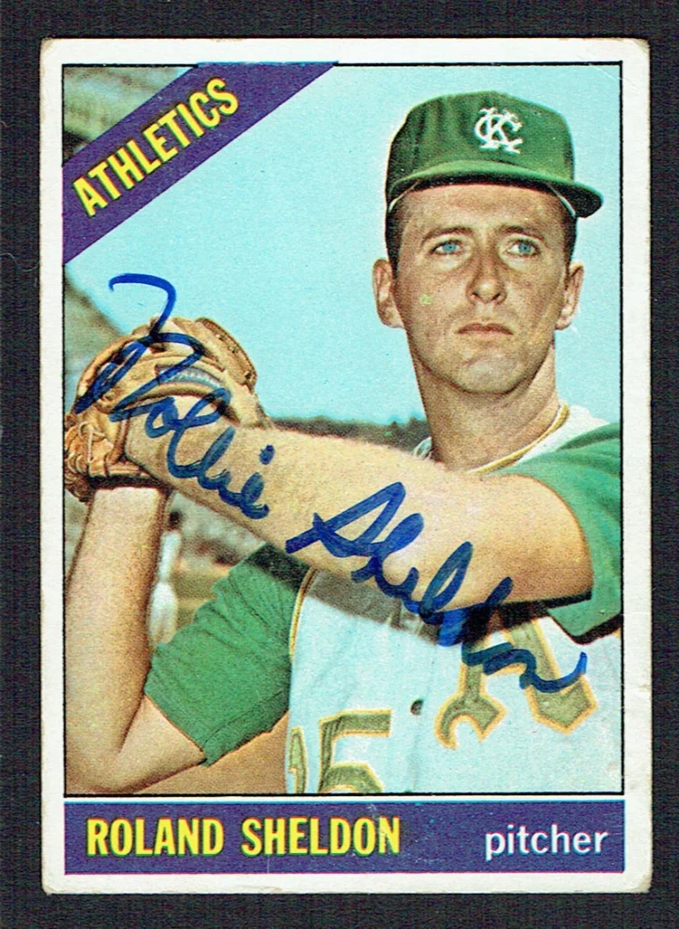 Roland Sheldon #18 signed autograph auto 1966 Topps Baseball Trading Card
