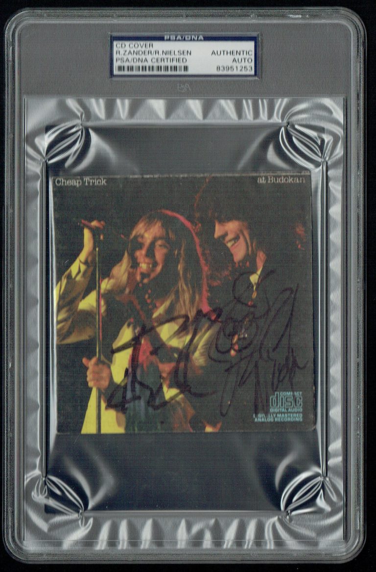 Rick Nielsen, Robin Zander signed autograph Cheap Trick CD Cover PSA Slabbed