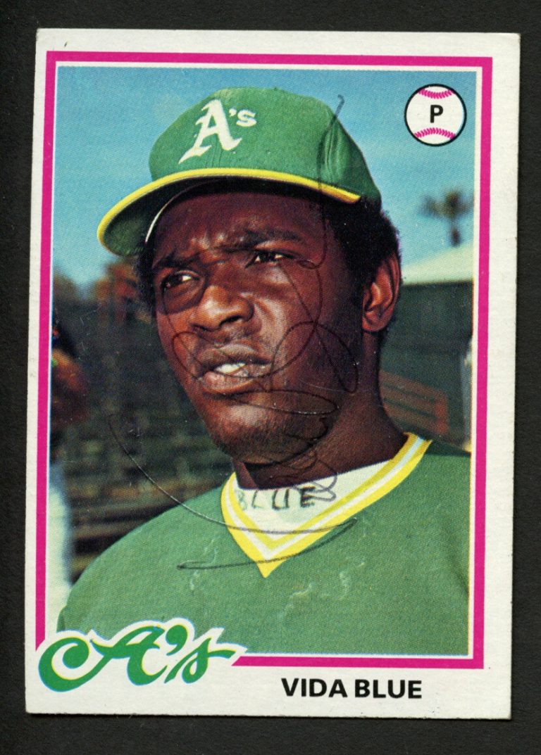 Vida Blue #680 signed autograph auto 1978 Topps Baseball Trading Card