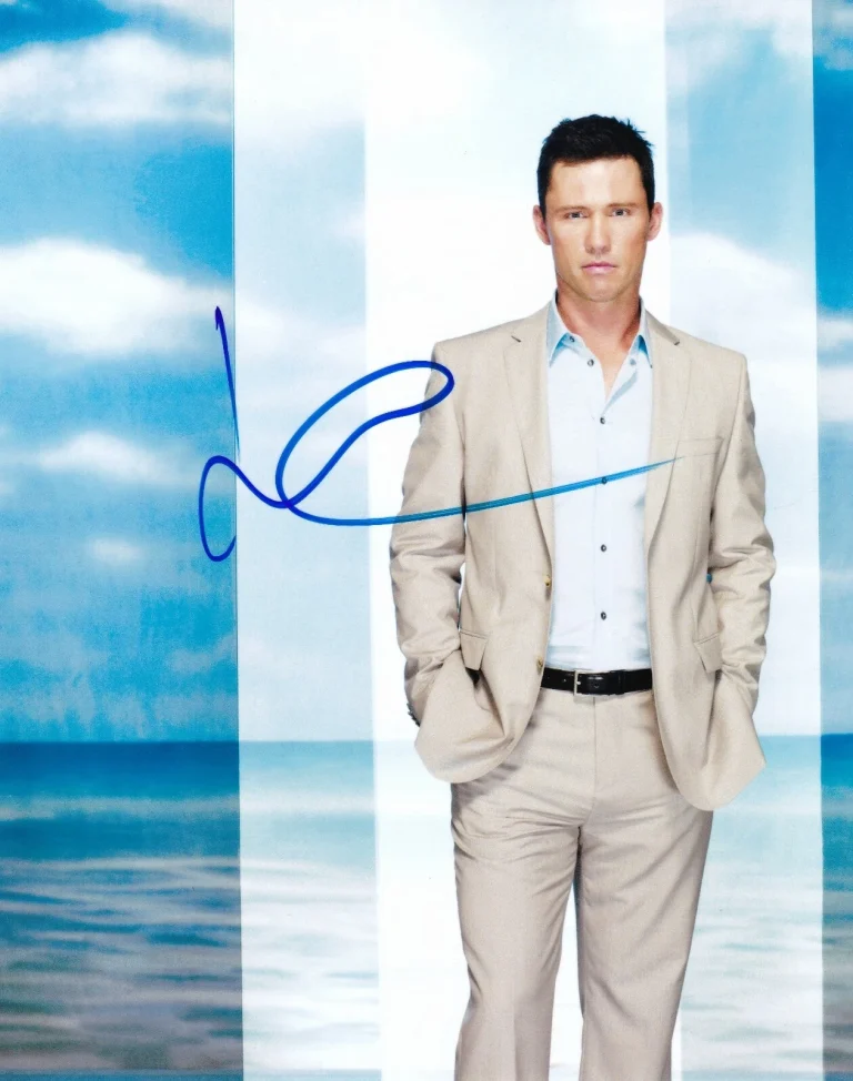 Jeffrey Donovan REAL hand SIGNED Photo #1 COA Autographed Actor Burn Notice