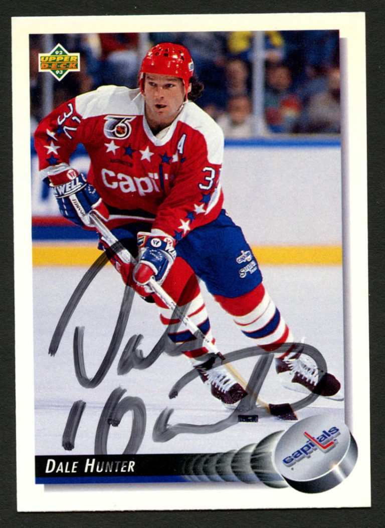 Dale Hunter #131 signed autograph auto 1992-93 Upper Deck Hockey Card