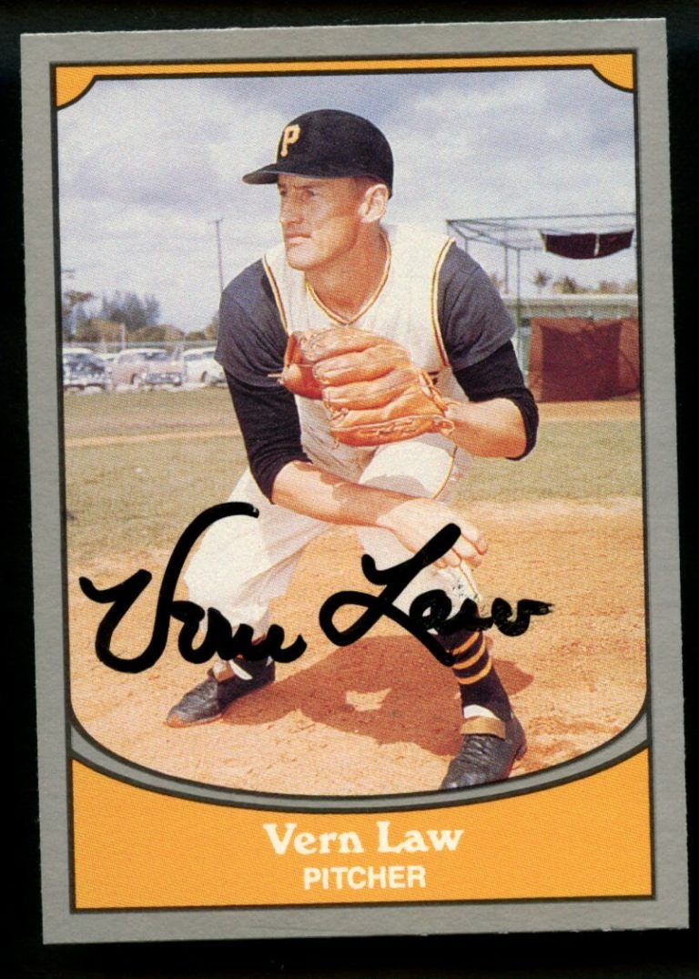 Vern Law #37 signed autograph auto 1990 Pacific Baseball Legends Card