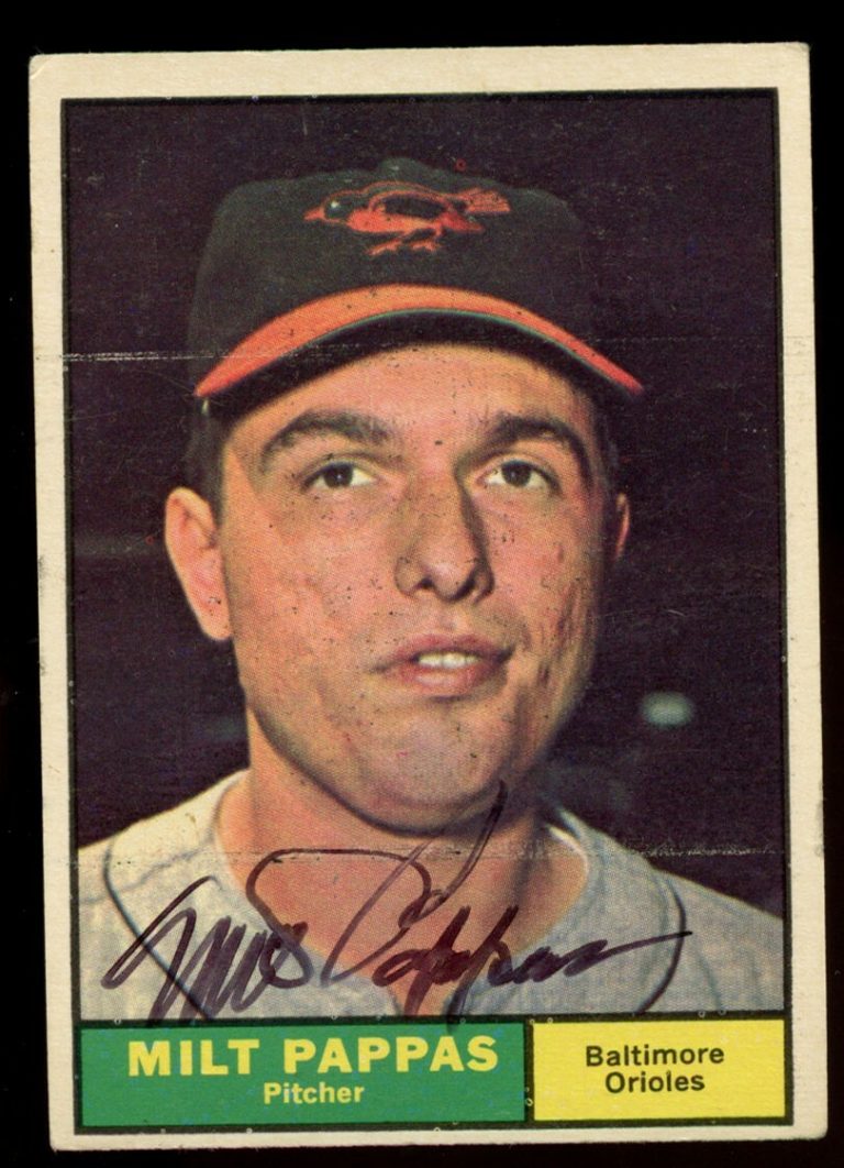 Milt Pappas #295 signed autograph auto 1961 Topps Baseball Trading Card