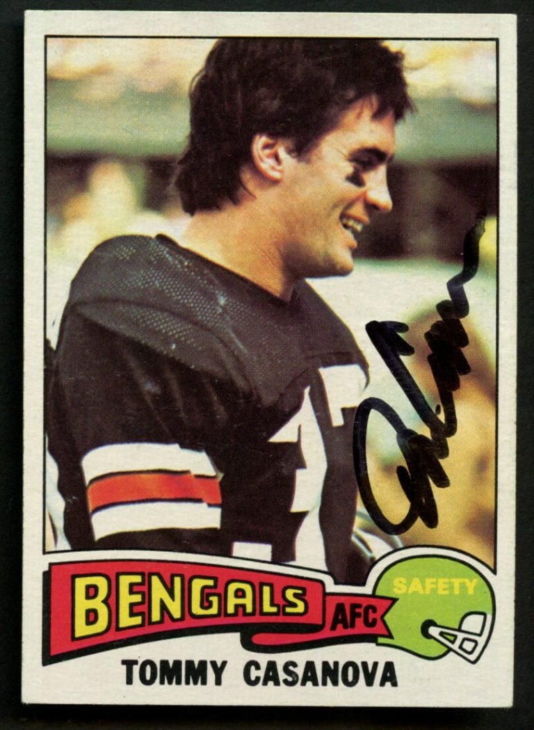 Tommy Casanova #465 signed autograph auto 1975 Topps Football Trading Card