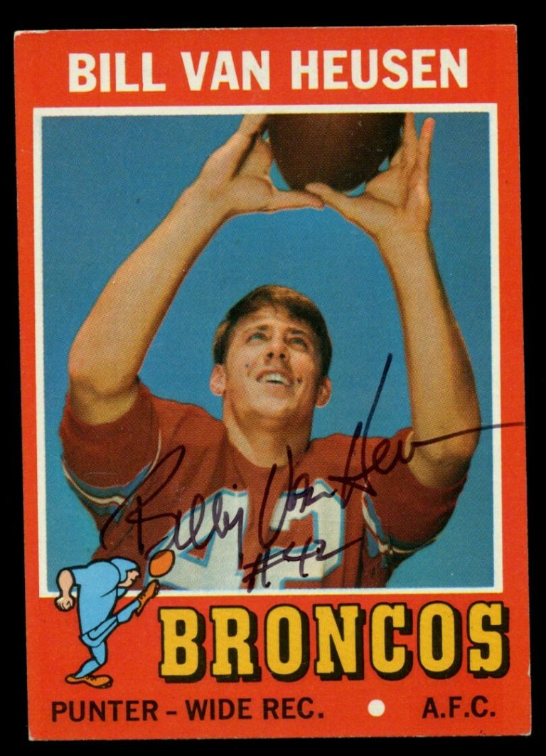 Bill Van Heusen #9 signed autograph auto 1971 Topps Football Trading Card