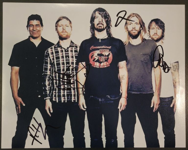 Foo Fighters signed auto 11x14 Pic Grohl, Smear, Hawkins, Shiflett & Mendel JSA