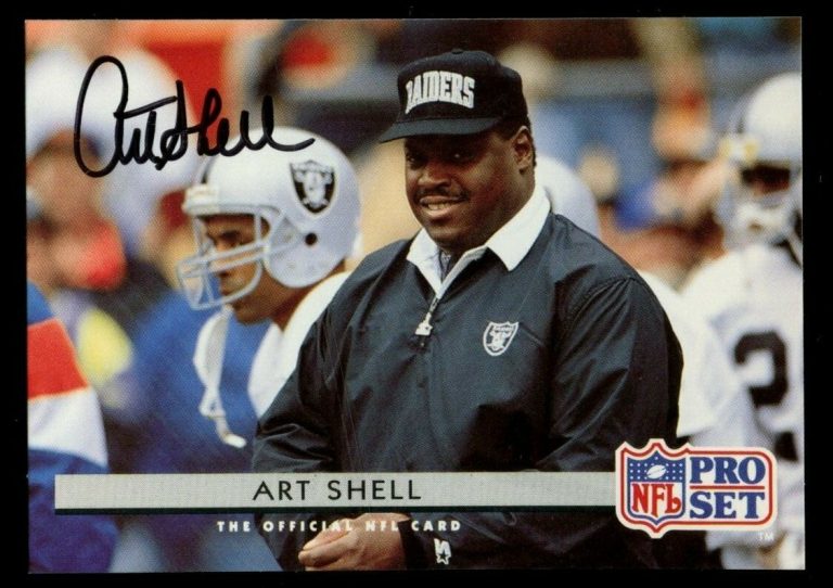 Art Shell #216 signed autograph 1992 Pro Set Football Raiders Trading Card