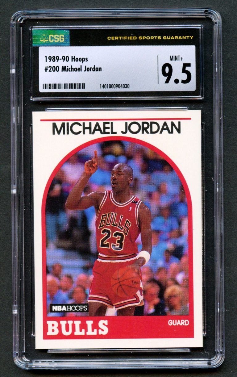 Michael Jordan #200 Hoops 1989-90 Chicago Bulls Basketball Trading Card CSG 9.5