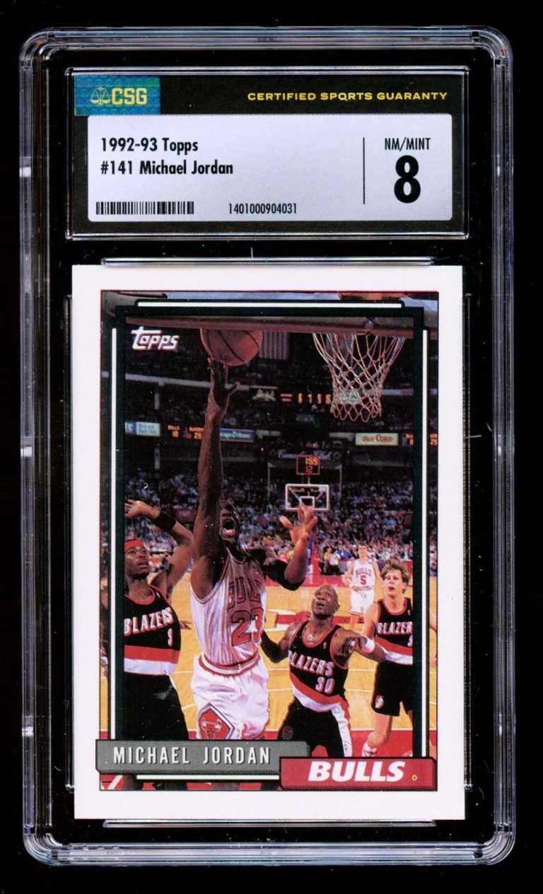 MIchael Jordan #141 Topps 1992-93 Chicago Bulls Basketball Trading Card CSG 8