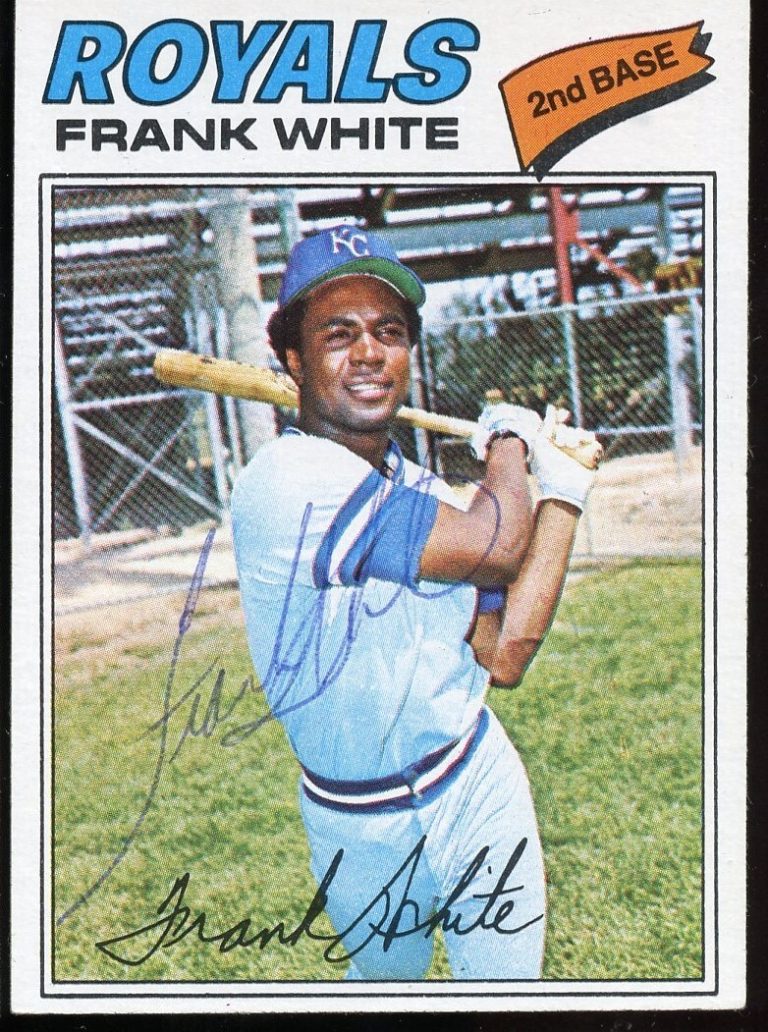 Frank White #117 signed autograph auto 1977 Topps Baseball Trading Card