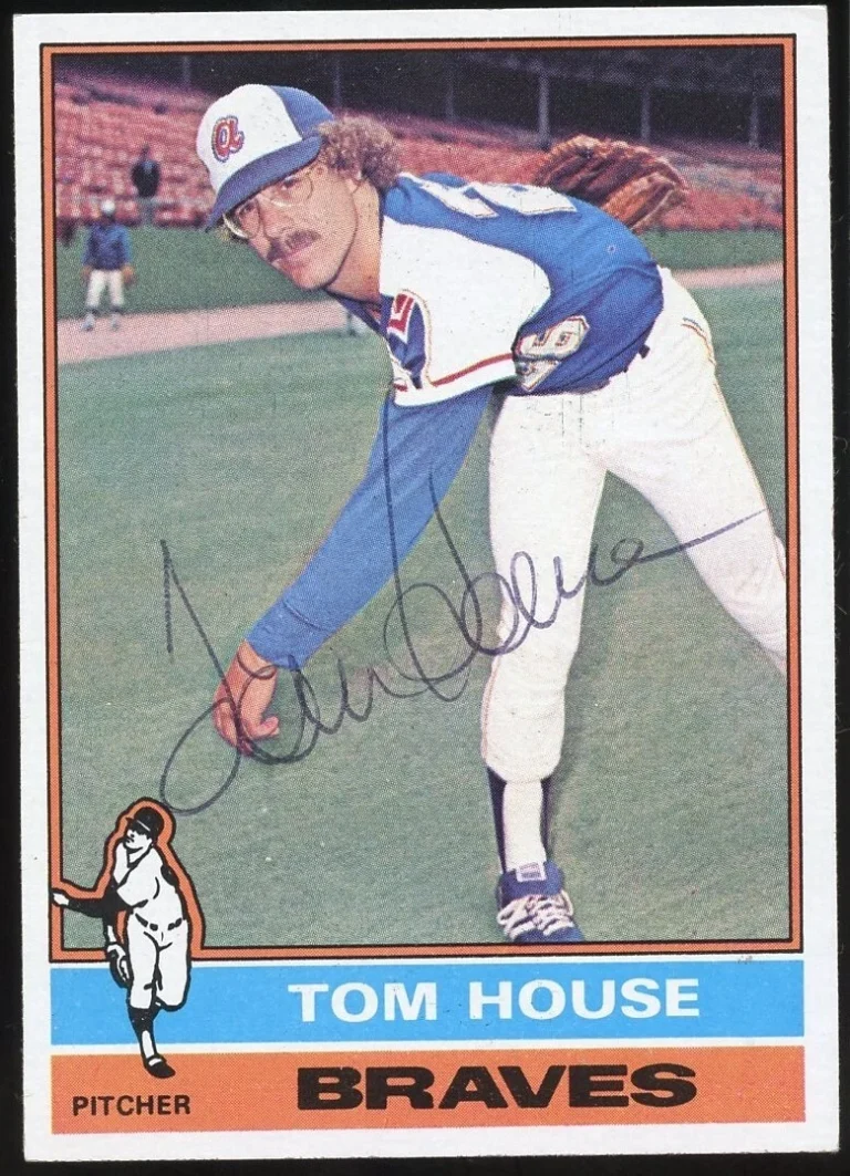 Tom House #231 signed autograph auto 1976 Topps Baseball Trading Card