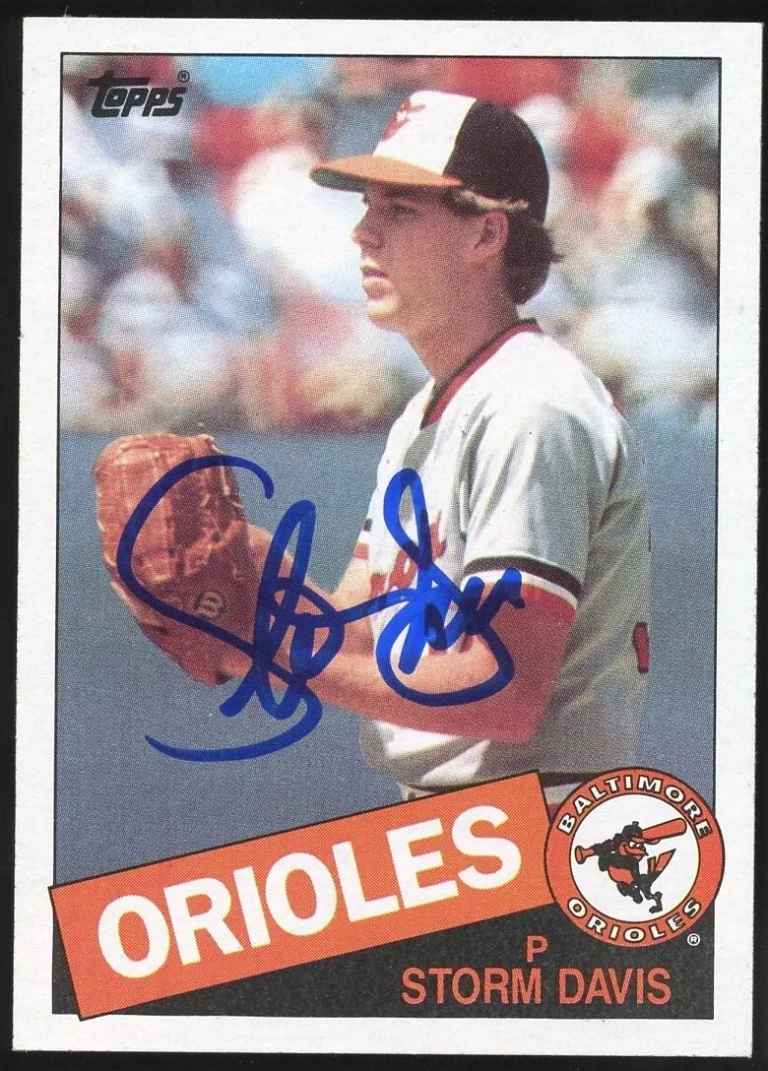 Storm Davis #599 signed autograph auto 1985 Topps Baseball Trading Card