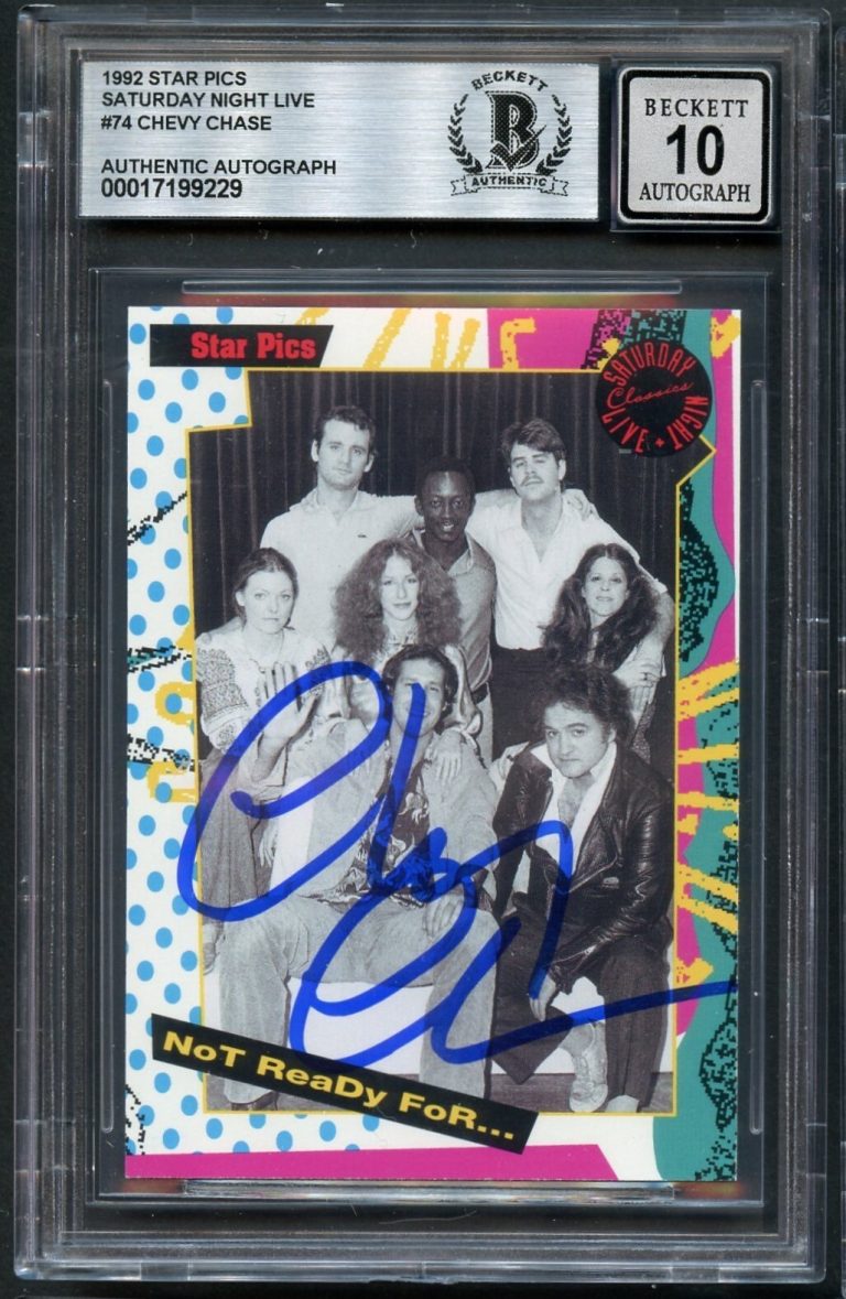 Chevy Chase #74 signed 1992 Star Pics Saturday Night Live BAS Auto Grade 10