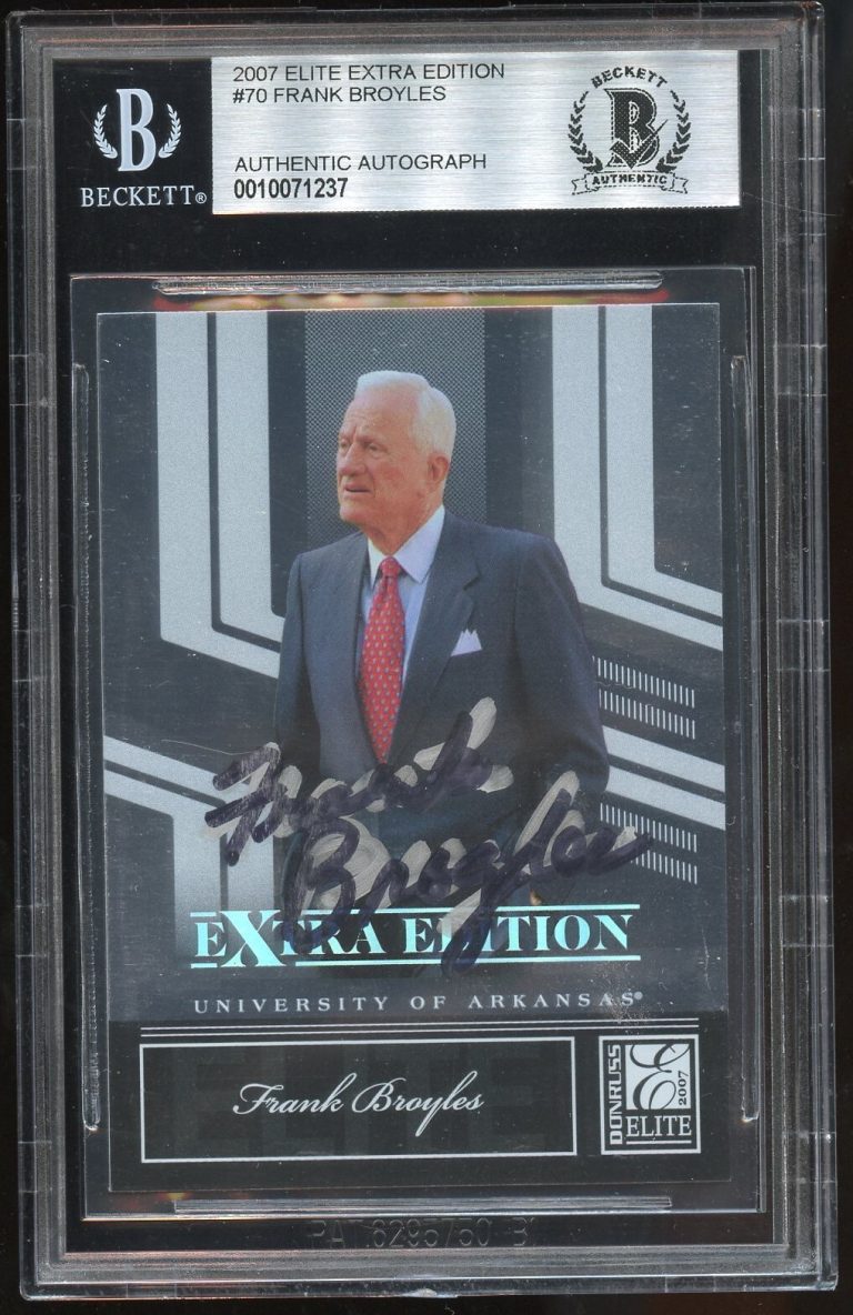 Frank Broyles #70 signed autograph auto 2007 Elite Extra Edition Card BAS Slab