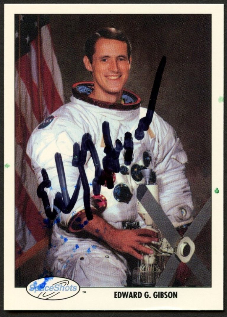 Edward G Gibson #125 signed autograph auto Space Shots Trading Card NASA