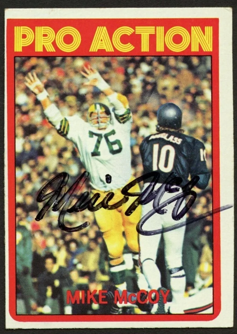 Mike McCoy #260 signed autograph 1972 Topps Football Trading Card Pro Action