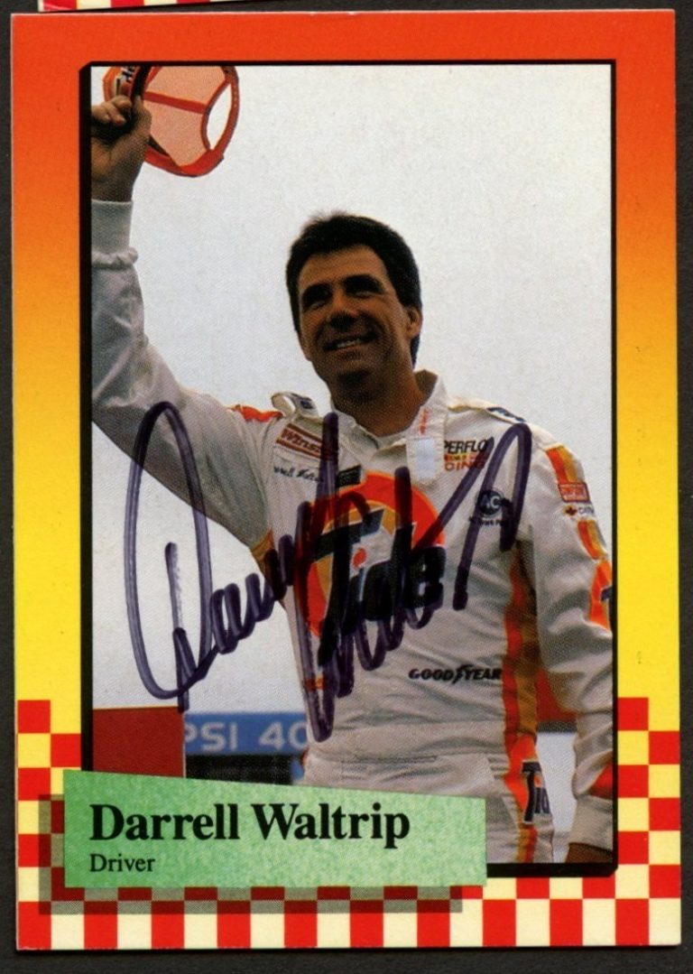 Darrell Waltrip #17 signed autograph auto 1989 Maxx NASCAR Racing Trading Card