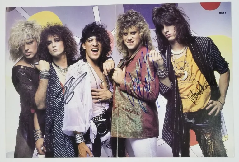 RATT glam band SIGNED Mag Foldout Poster COA Autograph Pearcy DeMartini Blotzer