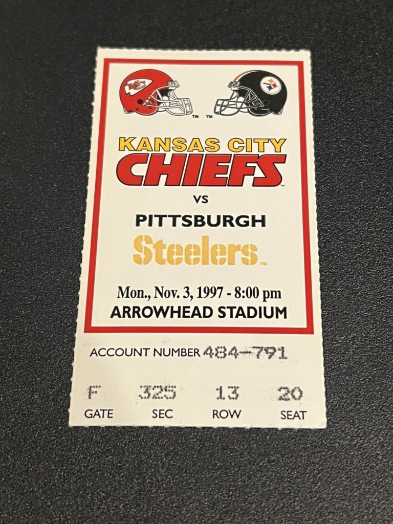 FOOTBALL TICKET STUB ARROWHEAD KANSAS CITY CHIEFS PITTSBURGH STEELERS 11/3 1997