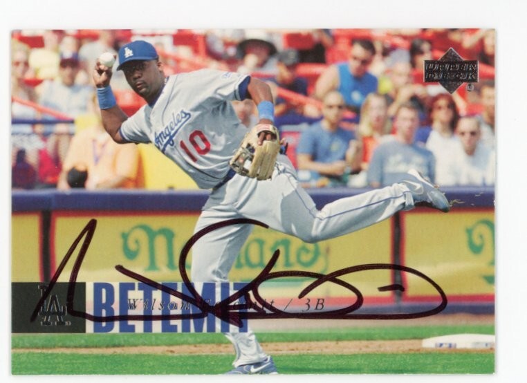 SIGNED BASEBALL CARD AUTO UPPER DECK UD 2006 WILSON BETEMIT LA DODGERS #1100
