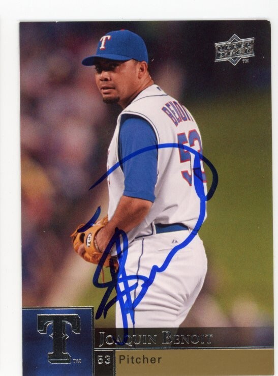 SIGNED BASEBALL CARD AUTO UPPER DECK UD 2009 JOAQUIN BENOIT TEXAS RANGERS #910
