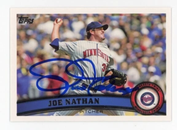 SIGNED BASEBALL CARD AUTO 2011 TOPPS JOE NATHAN MINNESOTA TWINS #366