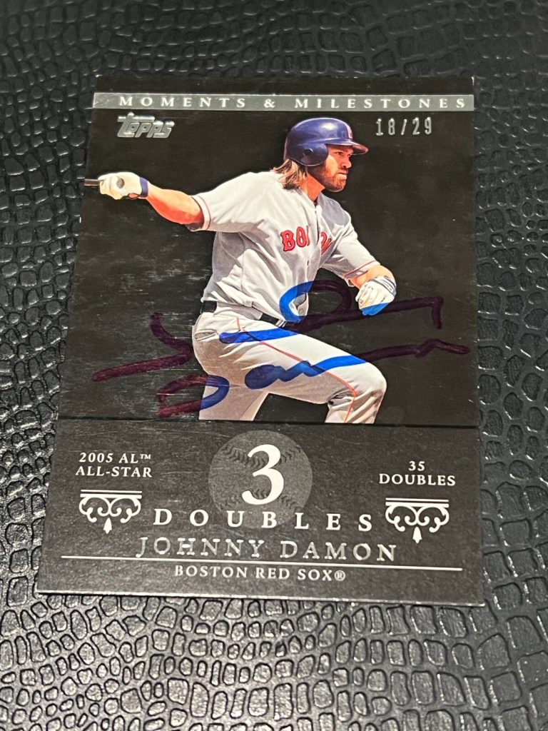 SIGNED BASEBALL CARD AUTO 2007 TOPPS M&M JOHNNY DAMON #121 BOSTON RED SOX /29