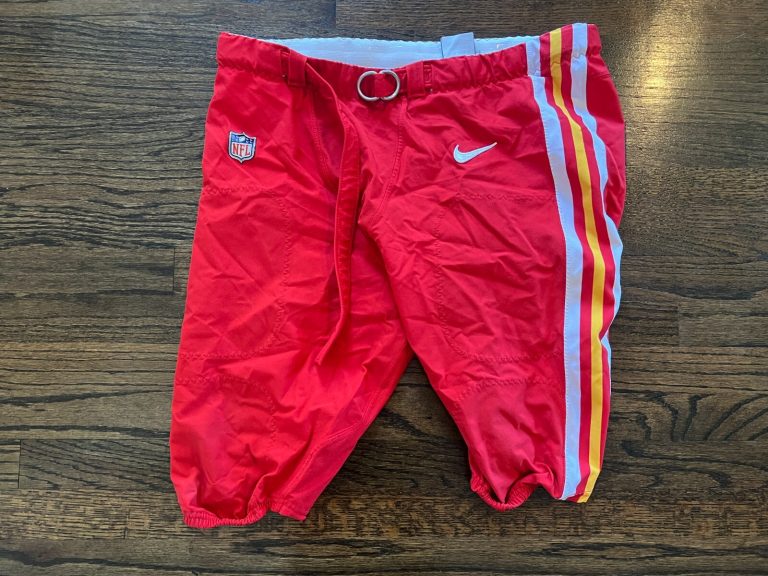 GAME USED ? ISSUED KANSAS CITY CHIEFS FOOTBALL PANTS 2022 ANDREW WYLIE #77