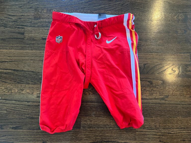2022 GAME USED ? ISSUED KANSAS CITY CHIEFS RED FOOTBALL PANTS DANNY SHELTON