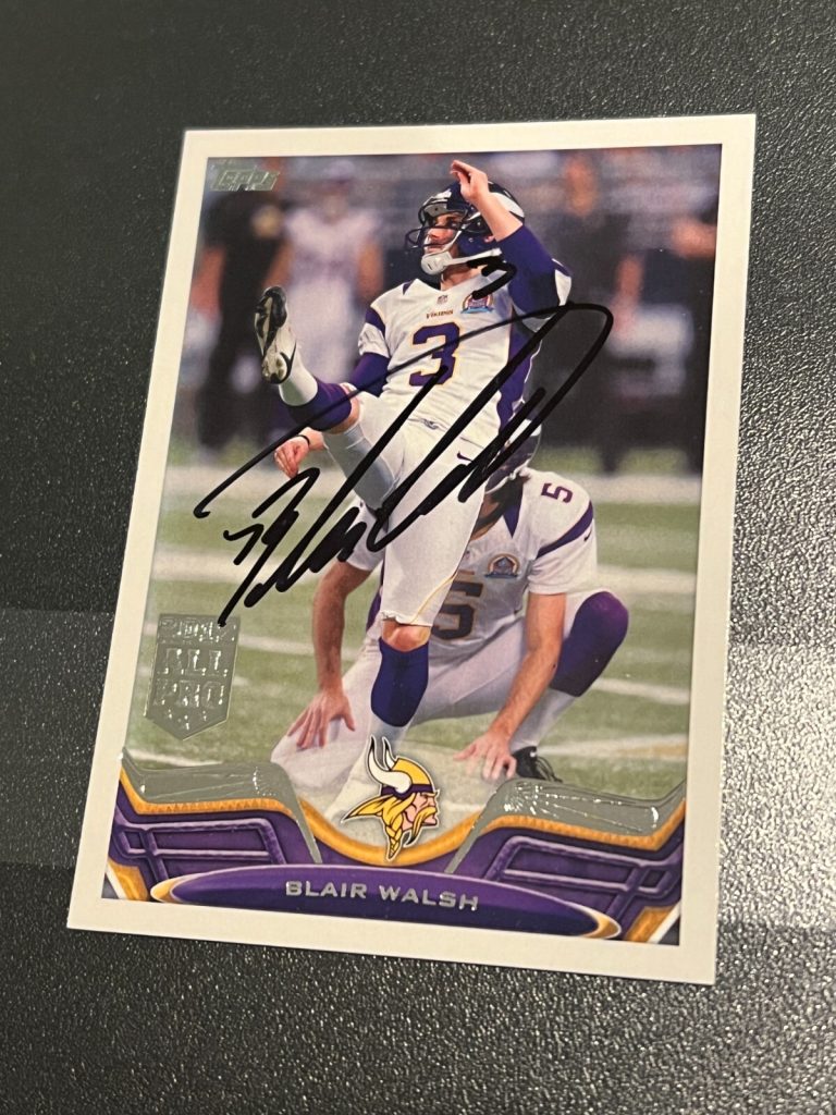 SIGNED FOOTBALL CARD 2013 TOPPS MINNESOTA VIKINGS #298 BRIAN WALSH GEORGIA