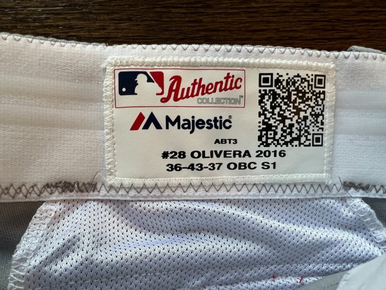 2016 GAME USED ATLANTA BRAVES BASEBALL PANTS NEGRO LEAGUE TBTC HECTOR OLIVERA