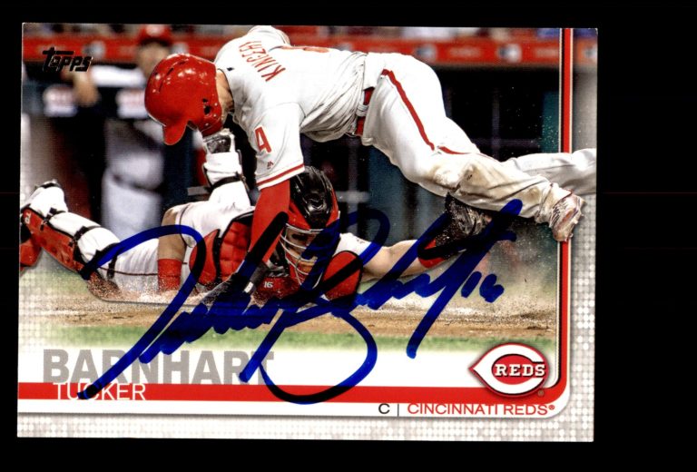 Signed Baseball Card Auto 2019 Topps #573 Tucker Barnhart Cincinnati Reds