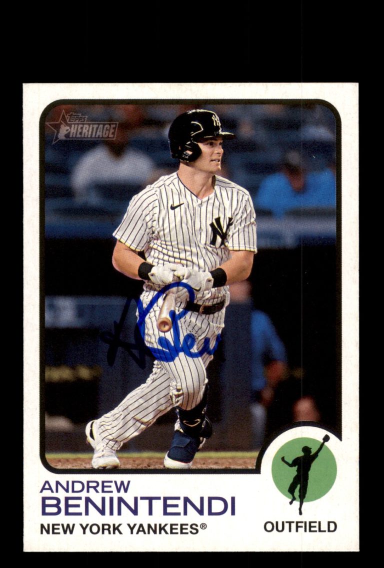 Signed Baseball Card Auto 2022 Topps Heritage #690 Andrew Benintendi NY Yankees