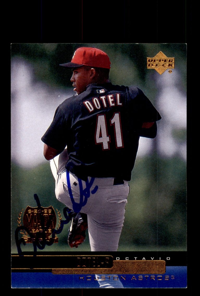 Signed Baseball Card Auto 2000 Upper Deck #398 Octavio Dotel Houston Astros