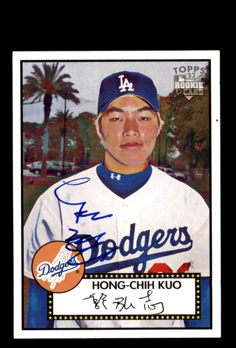 Signed Baseball Card Auto 2006 Topps '52 Rookies #81 Hong-Chih Kuo Dodgers