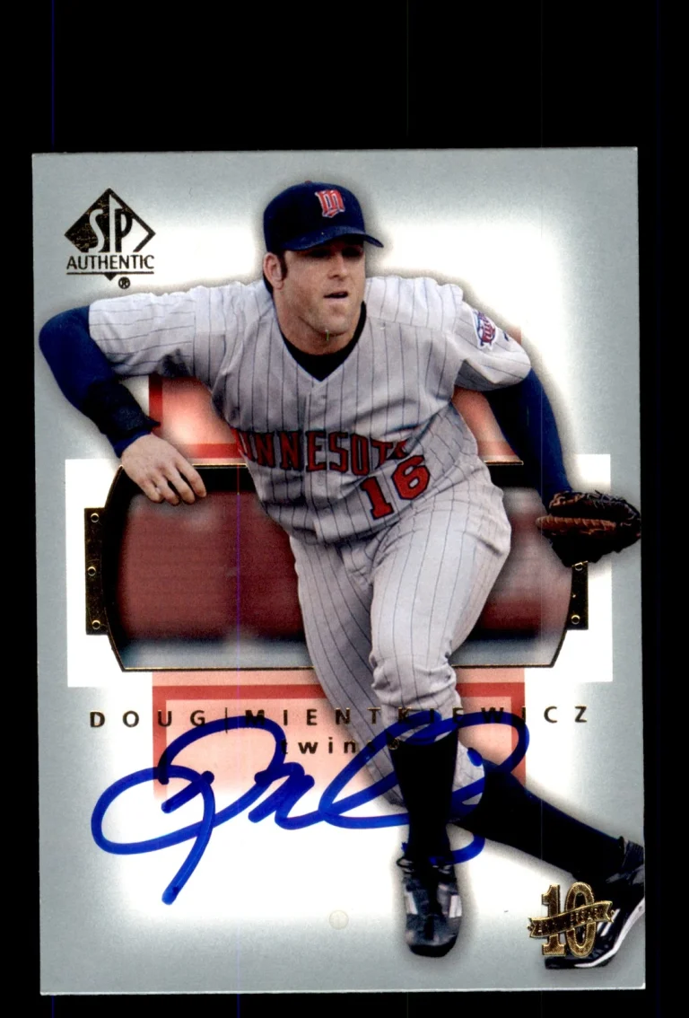 Signed Baseball Card Auto 2003 SP Authentic #34 Doug Mientkiewicz Twins
