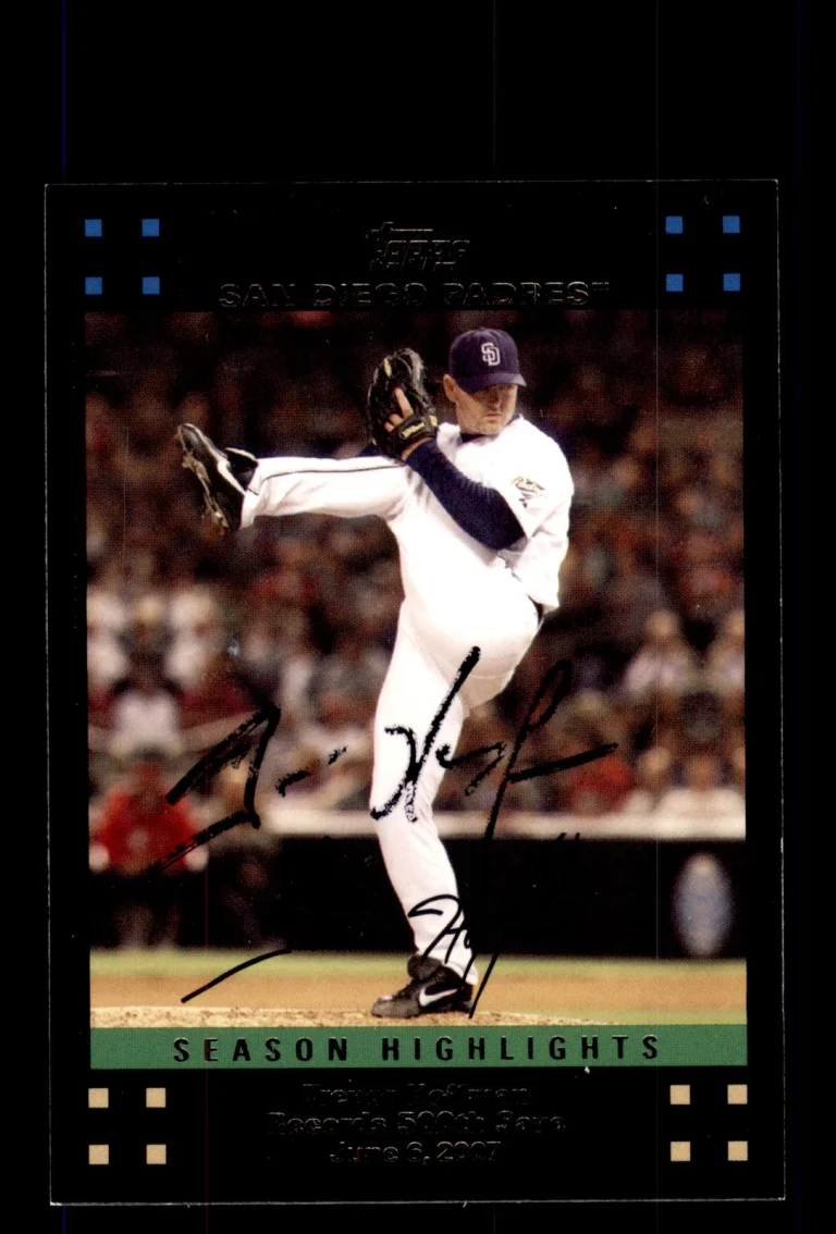 Signed Baseball Card Auto 2007 Topps #UH213 Trevor Hoffman San Diego Padres