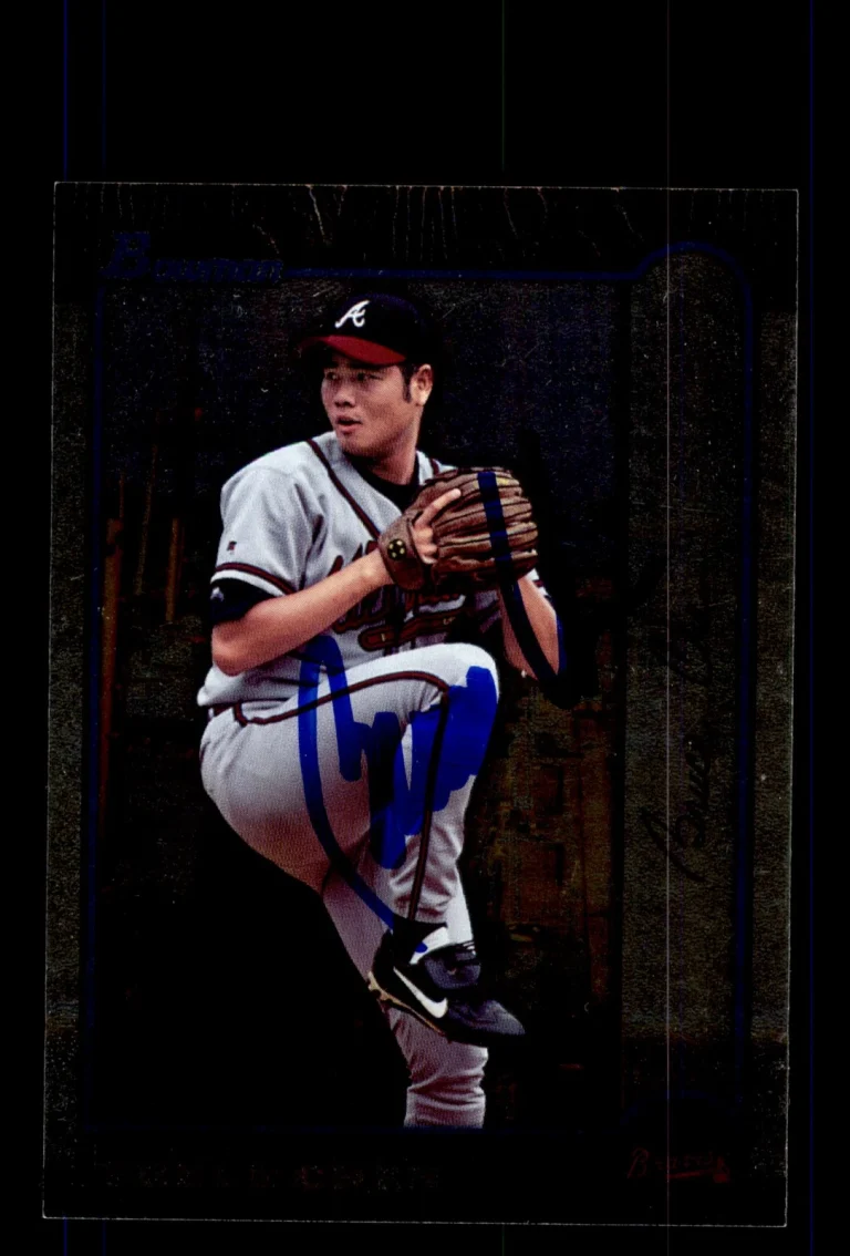 Signed Baseball Card Auto 1999 Bowman #71 Bruce Chen Braves International
