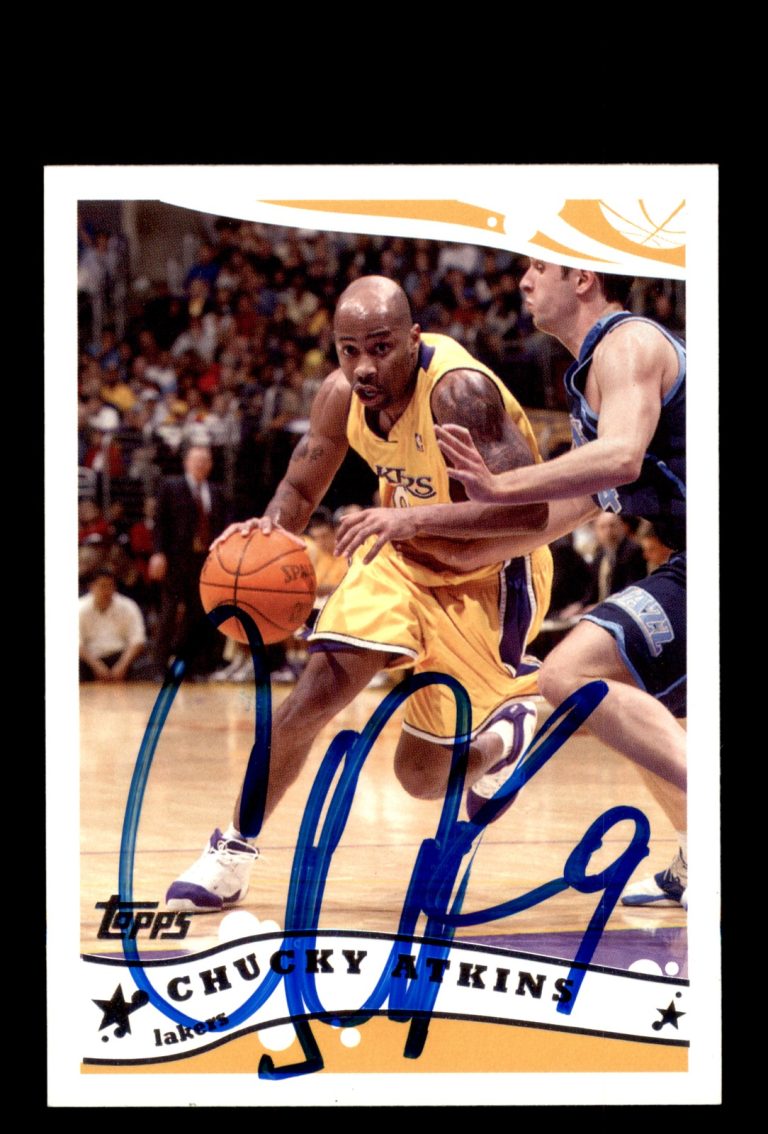 Signed Basketball Card Auto Chucky Atkins 2005-06 Topps #126 Los Angeles Lakers