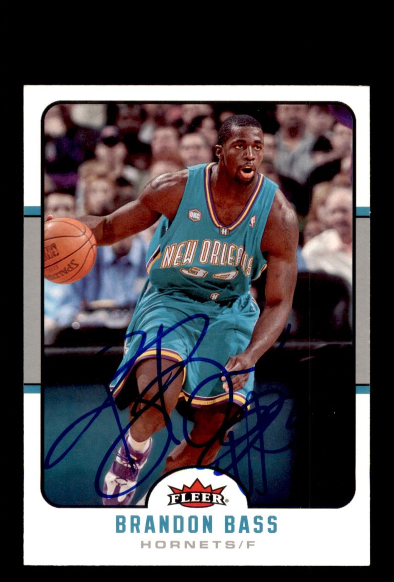 Signed Basketball Card Auto Brandon Bass 2006-07 Fleer #124 New Orleans Hornets