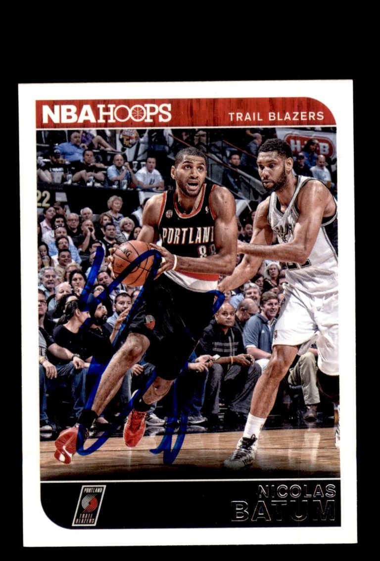 Signed Basketball Card Auto Nicolas Batum 2014-15 NBA Hoops #56 Trail Blazers