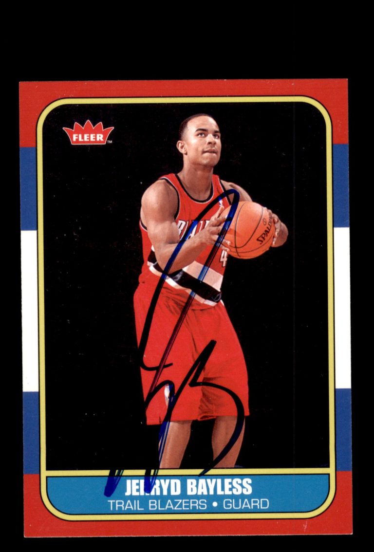 Signed Basketball Card Auto Jerryd Bayless 2008-09 Fleer #86R-172 Trail Blazers